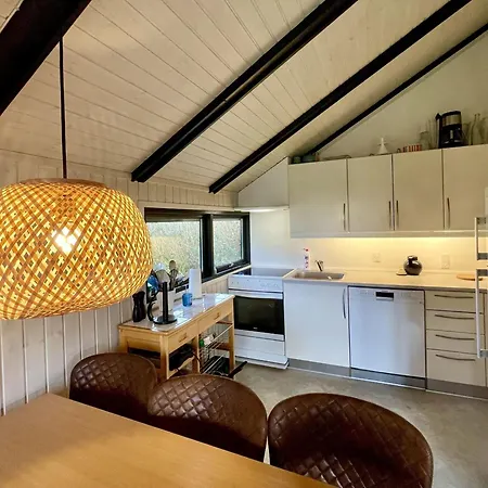 Holiday home Ferienhaus-mit-kamin-grossem-garten-und-strandnaehe