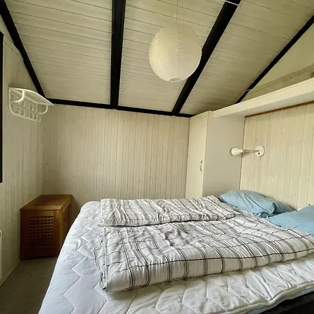 Ferienhaus-mit-kamin-grossem-garten-und-strandnaehe Holiday home